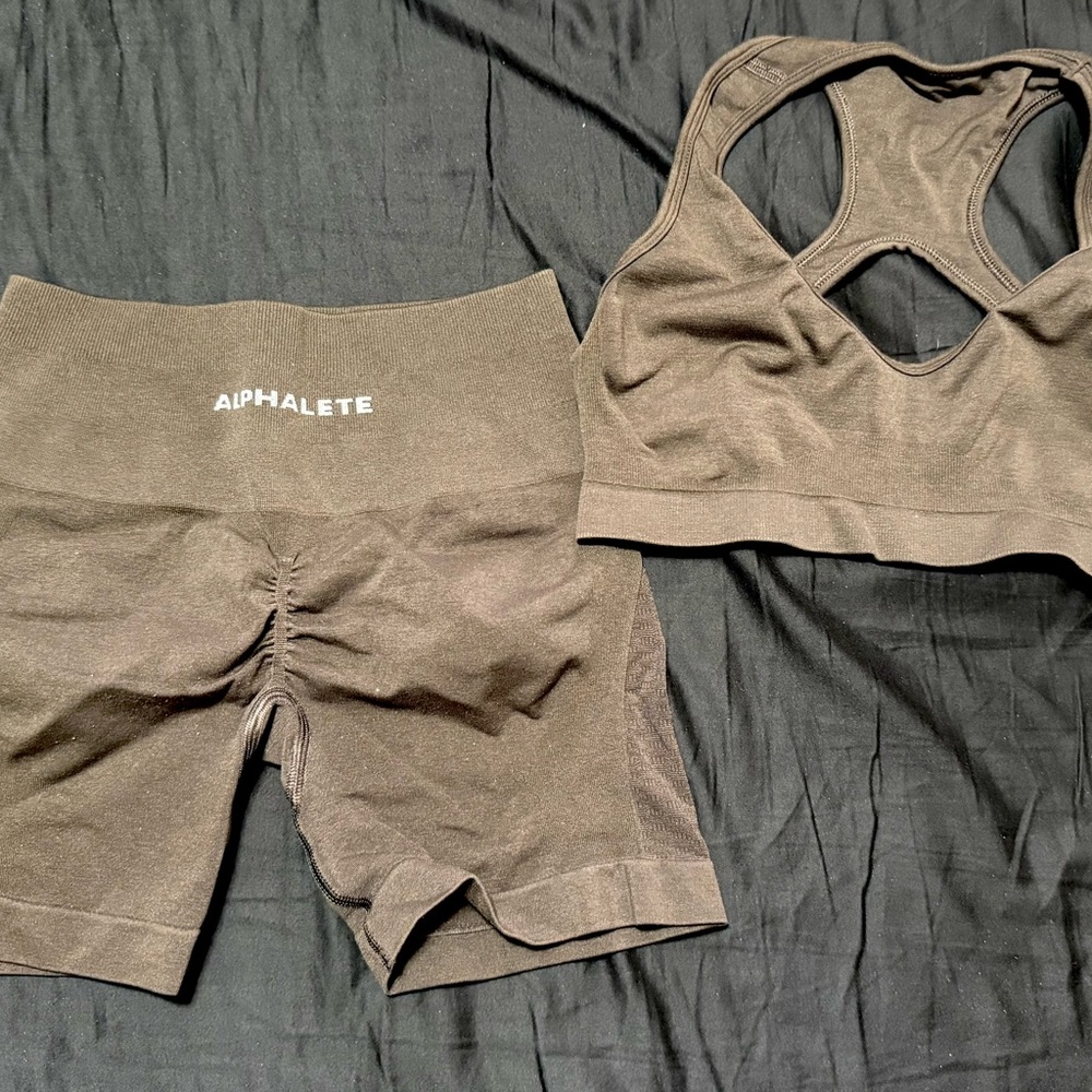 Alphalete Contour Cashmere Set